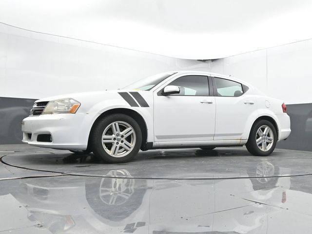 Used 2013 Dodge Avenger SXT FWD image 26