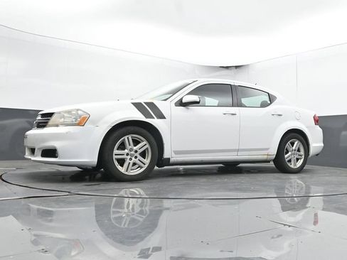 Used 2013 Dodge Avenger SXT FWD image 26