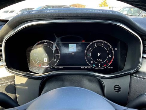 Used 2025 Jaguar F-PACE R-Dynamic S image 28