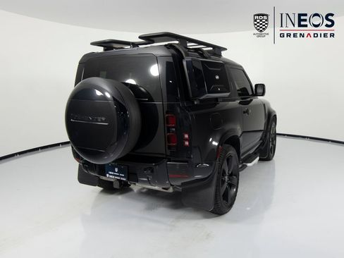 Used 2024 Land Rover Defender 90 X-Dynamic SE AWD/4WD image 7
