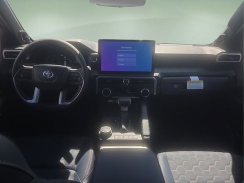 Used 2026 Toyota 4Runner Platinum AWD/4WD image 16