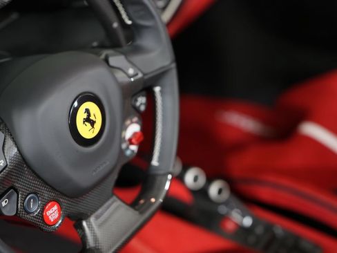 Used 2020 Ferrari 488 Pista Spider RWD image 30