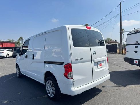 Used 2015 Nissan NV200 SV w/ Back Door Glass Package FWD image 6