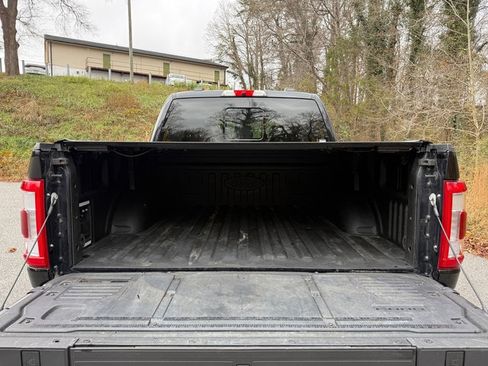 Used 2022 Ford F150 Limited image 10