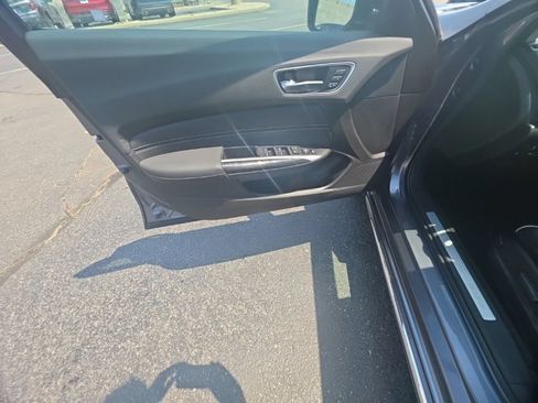 Used 2019 Acura TLX V6 w/ Technology Package FWD image 10