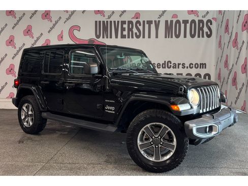 Used 2022 Jeep Wrangler Unlimited Sahara AWD/4WD image 3