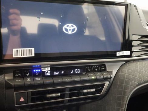 New 2026 Toyota Camry XLE image 19