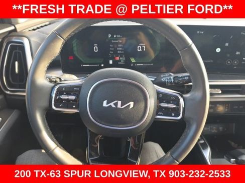 Used 2024 Kia Sorento EX w/ Panoramic Sunroof Package image 22