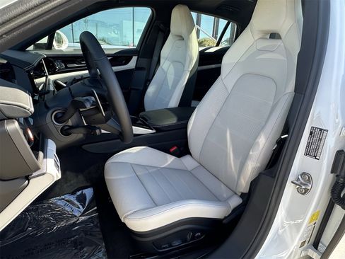 New 2026 Porsche Panamera 4 image 5