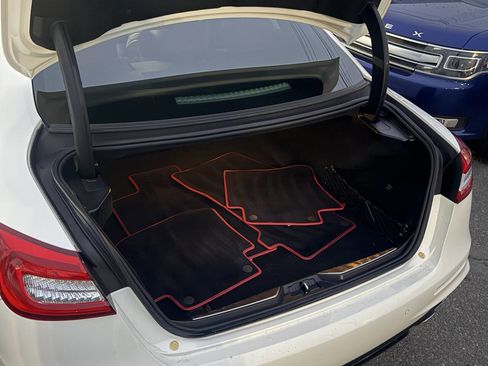 Used 2018 Maserati Quattroporte S GranSport image 29