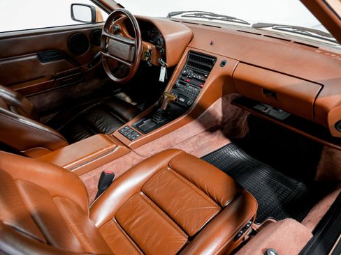Used 1987 Porsche 928 S4 image 28