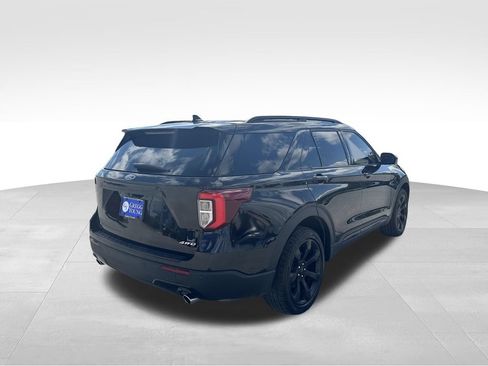 Used 2023 Ford Explorer ST-Line AWD/4WD image 7