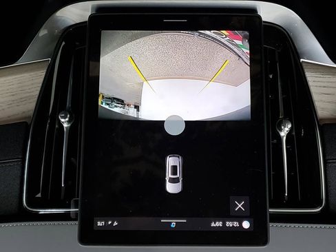 New 2025 Volvo XC90 T8 Core w/ Protection Package Premier image 2