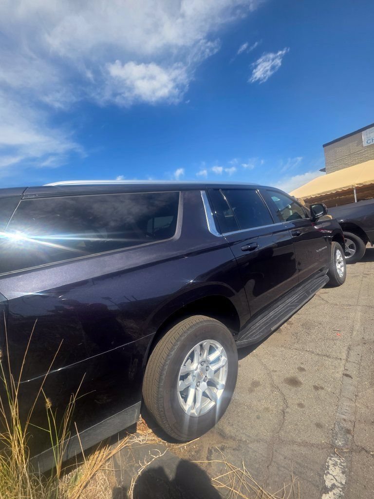 Used 2026 Chevrolet Suburban LT w/ Comfort Package AWD/4WD image 3