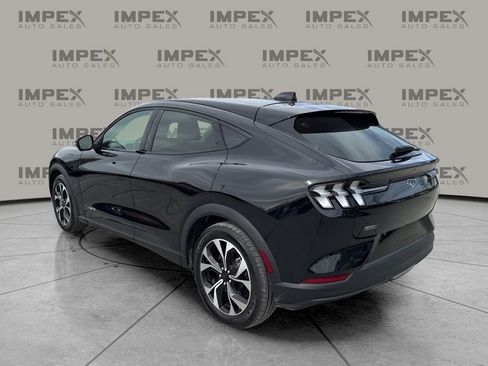 Used 2025 Ford Mustang Mach-E Select w/ Comfort Package Lite image 3