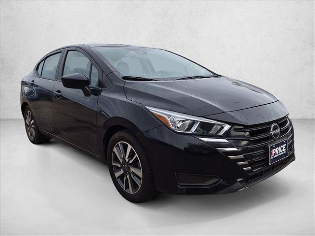 Used 2023 Nissan Versa SV FWD image 3