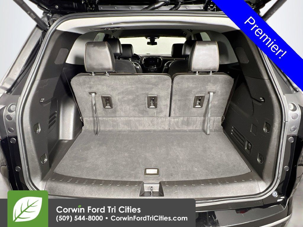Used 2021 Chevrolet Traverse Premier w/ LPO, Blackout Package AWD/4WD image 15