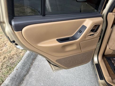 Used 1999 Jeep Grand Cherokee Laredo image 20