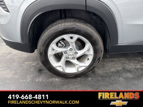 Certified 2024 Chevrolet Trax LS w/ LS Convenience Package image 21