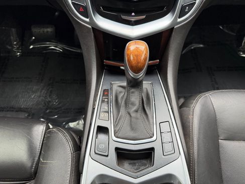 Used 2015 Cadillac SRX Luxury w/ Driver Awareness Package FWD image 15