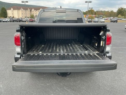 Used 2023 Toyota Tacoma TRD Sport image 27