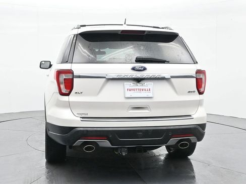 Used 2018 Ford Explorer XLT w/ Equipment Group 202A AWD/4WD image 7