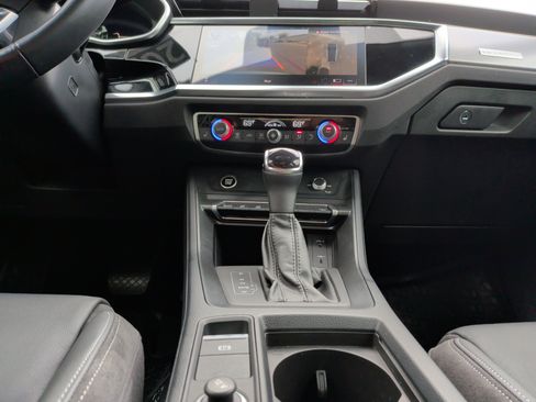 Used 2022 Audi Q3 2.0T Premium Plus w/ Premium Plus Package image 31