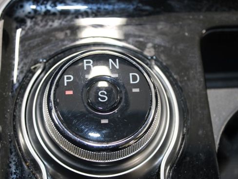 Used 2019 Ford Edge SEL w/ Equipment Group 201A FWD image 26