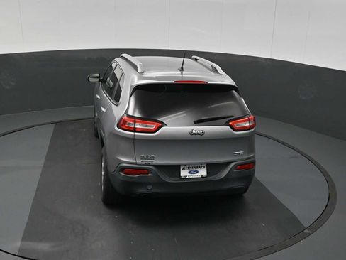 Used 2014 Jeep Cherokee Latitude AWD/4WD image 39