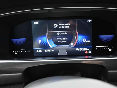 Used 2023 Volkswagen Tiguan SE image 14