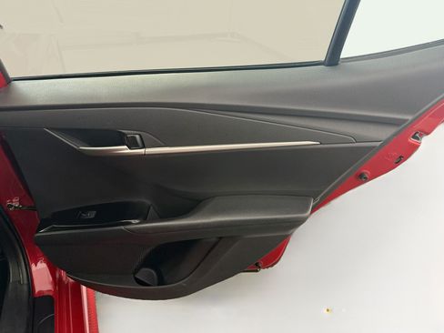 Used 2025 Toyota Camry SE FWD image 31