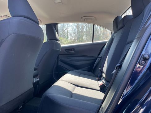 Used 2025 Toyota Corolla LE image 23