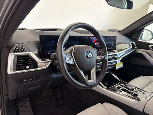 Used 2026 BMW X5 xDrive40i AWD/4WD image 4