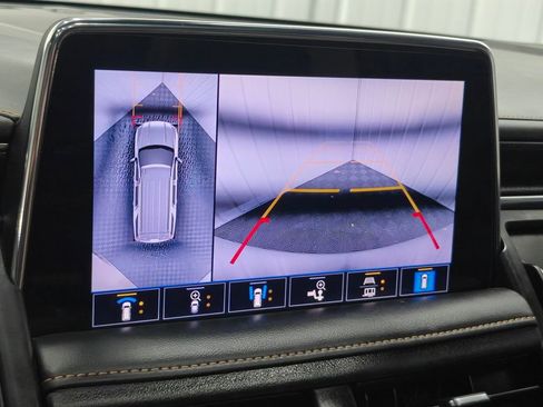 Used 2021 GMC Yukon AT4 w/ AT4 Premium Package image 73