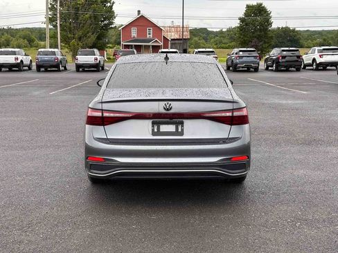 Used 2025 Volkswagen Jetta Sport FWD image 6
