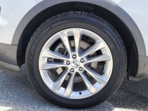 Used 2019 Ford Explorer XLT w/ Equipment Group 202A FWD image 33