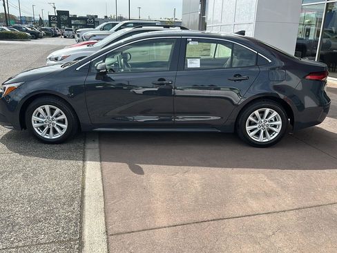 New 2026 Toyota Corolla XLE FWD image 4