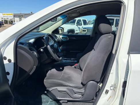 Used 2014 Nissan Pathfinder SL AWD/4WD image 9