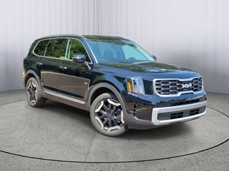 Used 2025 Kia Telluride S FWD video 1