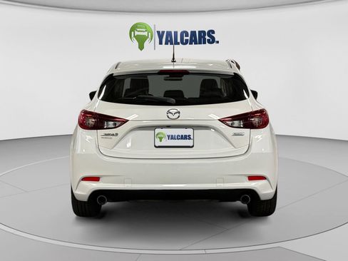 Used 2017 MAZDA MAZDA3 Touring FWD image 4