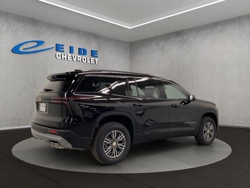 New 2026 Chevrolet Traverse LT w/ Driver Confidence Package image 3