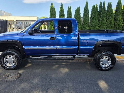 Used 2003 GMC Sierra 1500 SLE w/ Professional Package AWD/4WD image 9