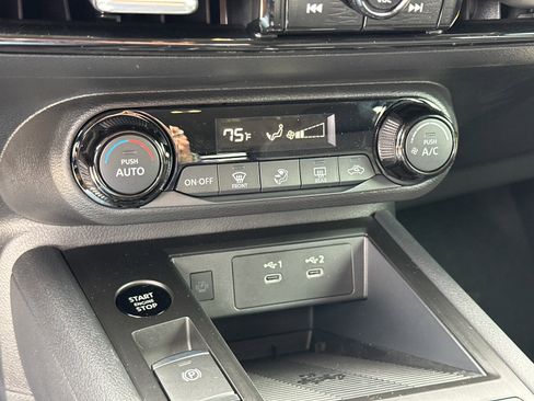 Used 2026 Nissan Kicks SV image 30