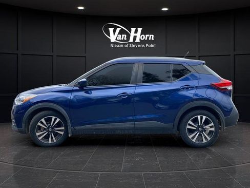 Used 2019 Nissan Kicks SV FWD image 4