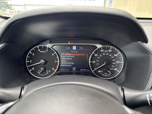 Used 2024 Nissan Altima 2.5 SV w/ SV Premium Package FWD image 17
