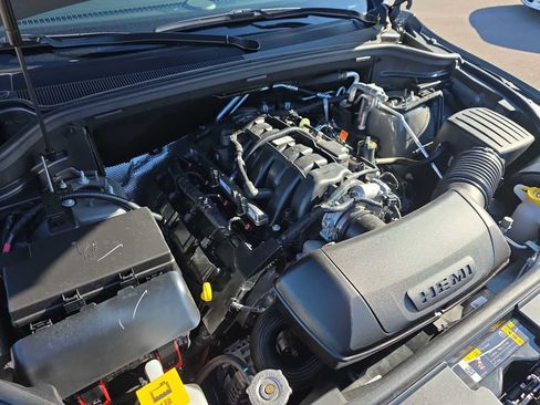 Certified 2025 Dodge Durango R/T w/ Trailer Tow Group IV image 13