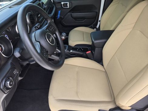 Used 2023 Jeep Wrangler Sport AWD/4WD image 8