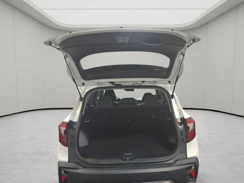 Used 2024 Kia Seltos LX AWD/4WD image 12