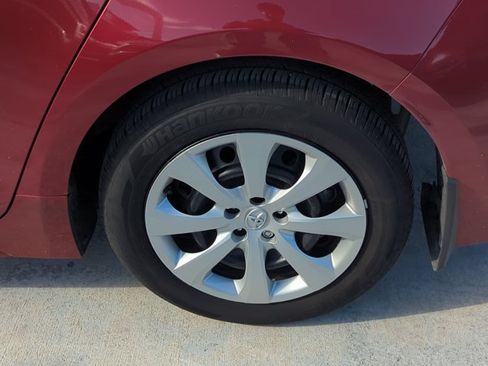 Used 2025 Toyota Corolla LE FWD image 6