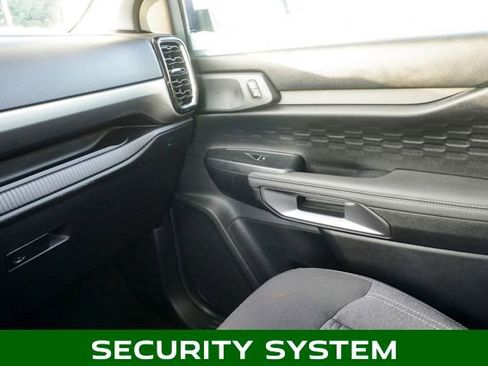 Used 2025 Ford Ranger XLT w/ FX4 Off-Road Package image 26